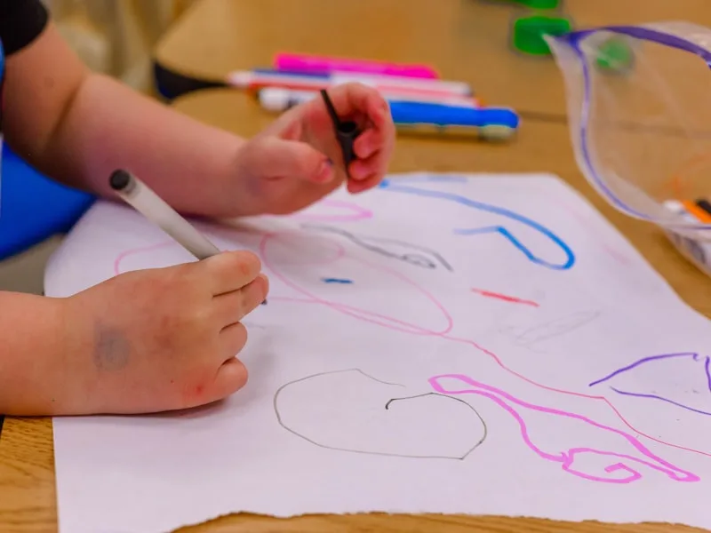 5 упражнений для развития мелкой моторики через рисование